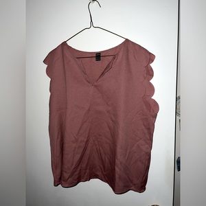 Light weight dusty pink sleeveless top.